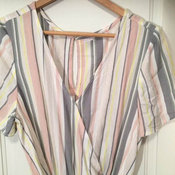 Striped pastel crossover cropped wide leg romper with waist tie belt women's Lg - Picture 5 of 8